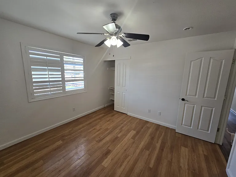 708 Eucalyptus Ave — Photo 31