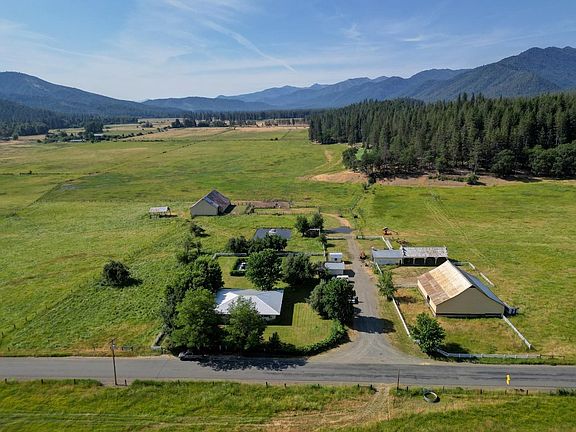 2nd image of 15432 Quartz Valley Rd