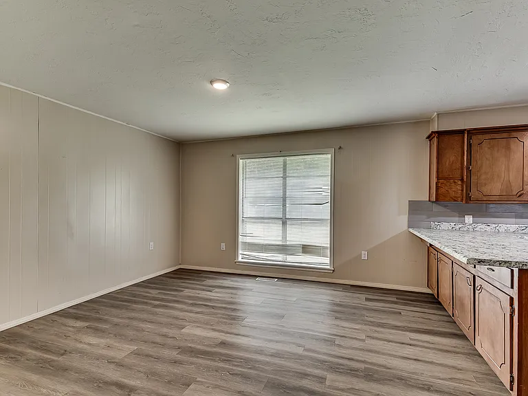 27115 Western Ave — Photo 39