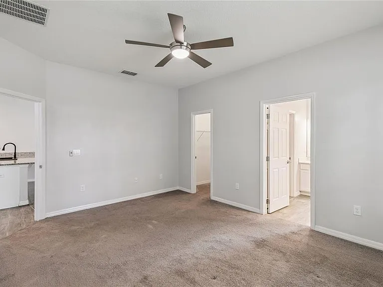 1863 Shumard Ave — Photo 16