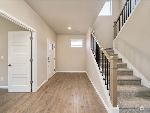 3rd image of 33116 Glacier Avenue SE