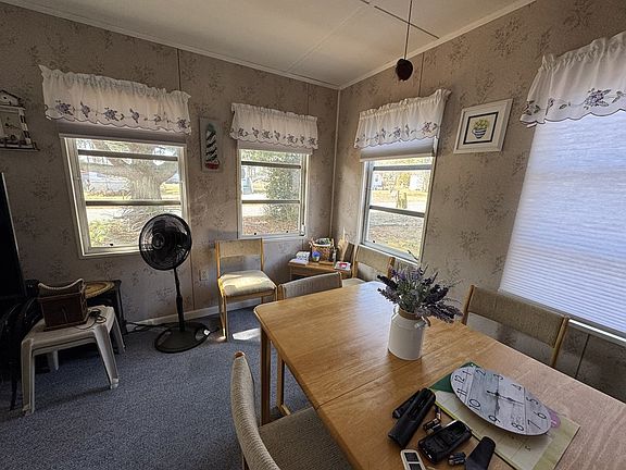3rd image of 6462 Bay Breeze Dr