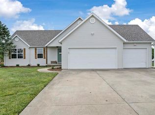 470 Pleasant Lake Dr, Jackson, MO 63755