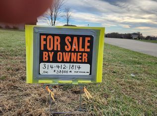 4128 Summer Oak Dr, Smithton, IL 62285