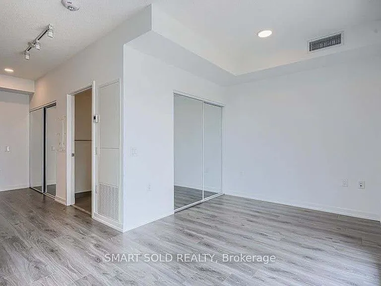 20 Tubman Ave #2511 — Photo 7
