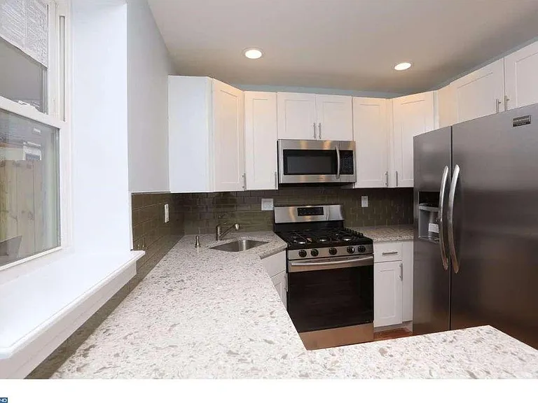 1247 N Dover St — Photo 7