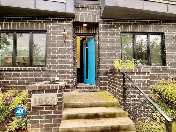 1005 Zinc Ln, Charlotte, NC 28205