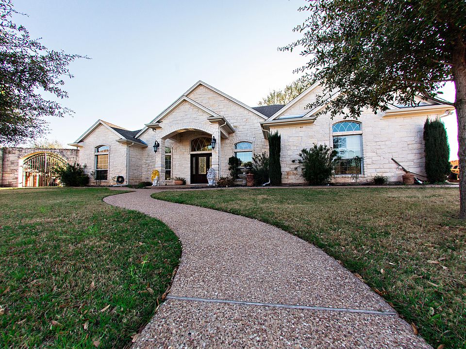 1st image of 451 Dal Paso Dr