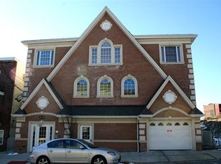 301 68th St APT 2, Guttenberg, NJ 07093