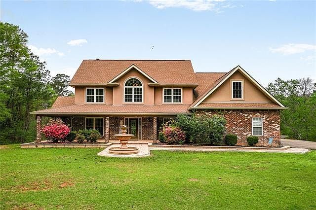 1st image of 60 Bleu Lake Dr