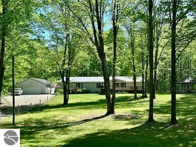 4607 Del Mason Rd, Bellaire, MI, 49615