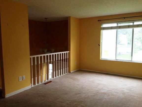2nd image of 4071 Circlewood Dr