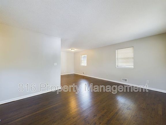 3rd image of 3907 N Union St