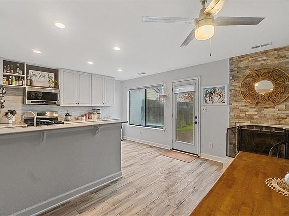 4th image of 1612 Aldrich Ln