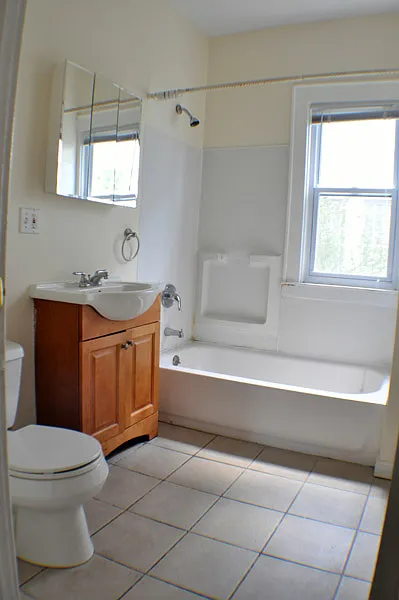 301 Maple St - 1 — Photo 3