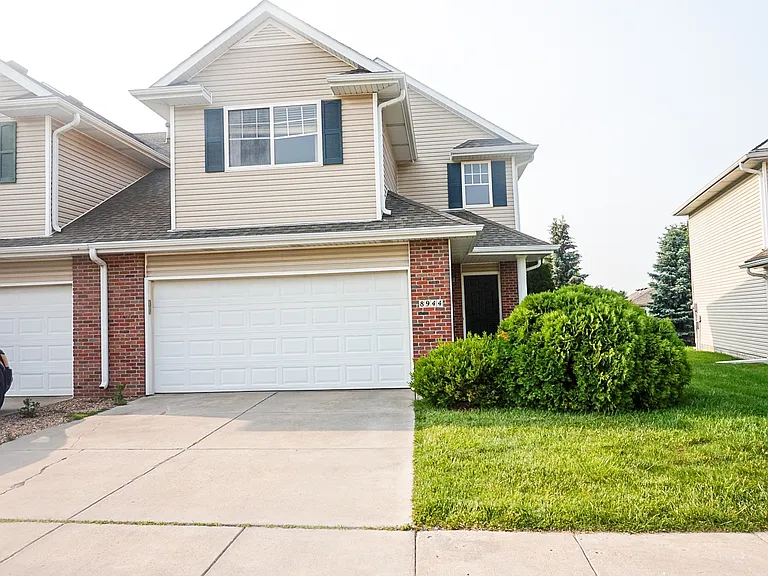 8944 Sicily Ln — Photo 1