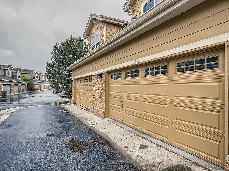 1753 S Buchanan Cir — Photo 26