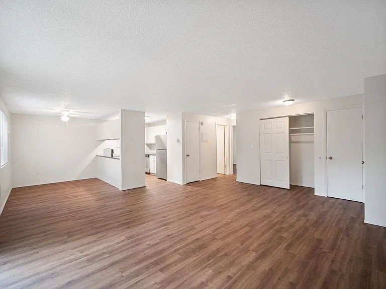 Renovated 1bd/1ba Millwood Apartment | A/C | Covered Parking | Pet Friendly | Avail 9/1/26 — Photo 8