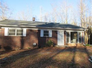 433 22nd Ave NE, Hickory, NC 28601