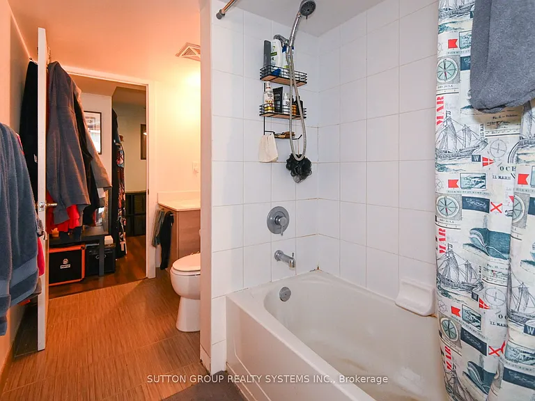 20 Joe Shuster Way #705 — Photo 13