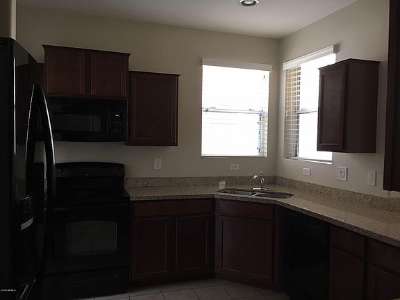 5th image of 881 S Brewer Dr