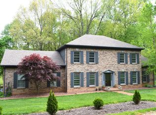 951 Ridgewood Dr, Clarksville, TN
