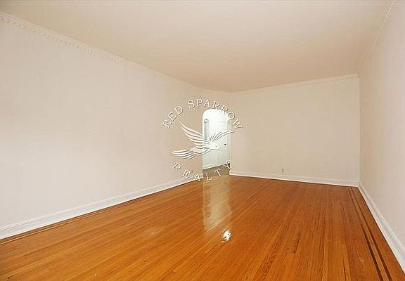 5th image of 6411 102nd St Floor 3