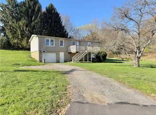 1285 Old Pulaski Rd, New Castle, PA 16105