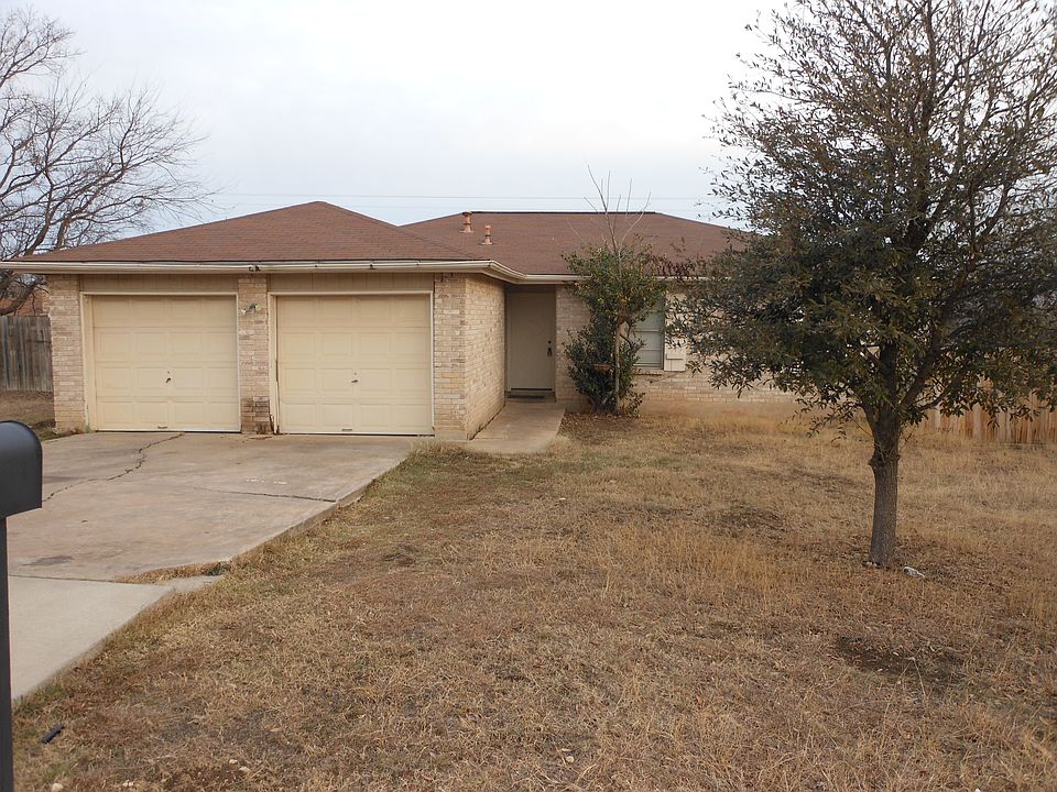 1st image of 602 Garden Path Dr