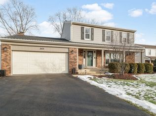 2604 Pebblebrook Ln, Rolling Meadows, IL 60008