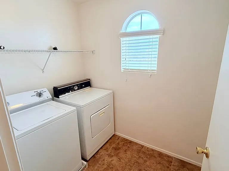 44989 W Woody Rd — Photo 11