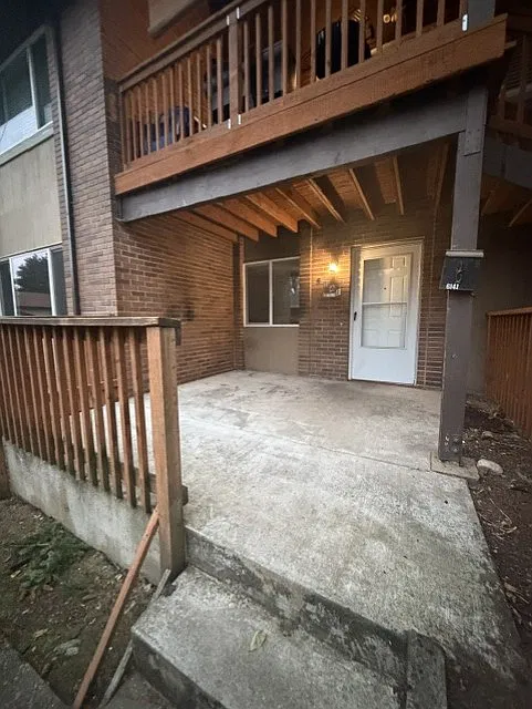 2 bed, 1.5 bath, 1100 sqft, $1,700 — Photo 2