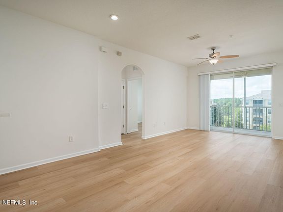 2nd image of 7801 POINT MEADOWS Drive #5406