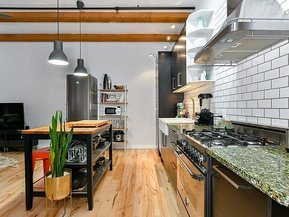 3rd image of 21 Wormwood St Unit 310