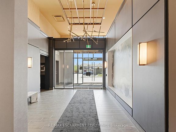 2nd image of 460 Dundas St E #112