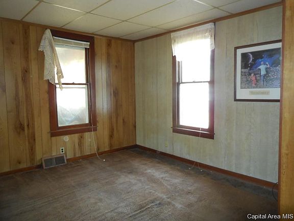 4th image of 921 S 10th St