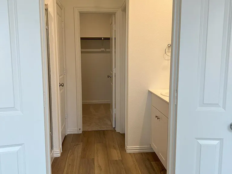 1129 Flameleaf Dr — Photo 24