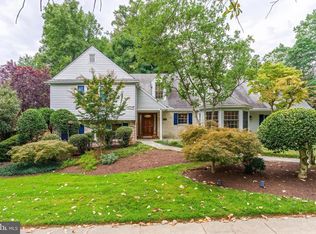 1995 Lancashire Dr, Rockville, MD 20854