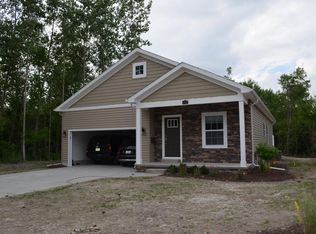 424 W Ellen St, Fenton, MI 48430