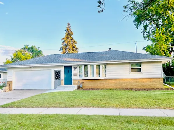 1707 E Marquette St, Appleton, WI 54911