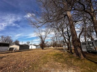 103 E 19th St, Metropolis, IL 62960