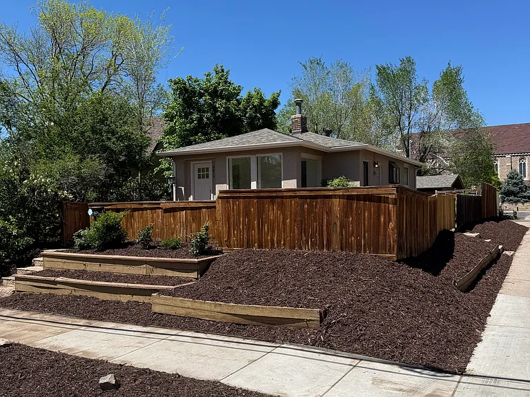 4815 E 19th Ave — Photo 1