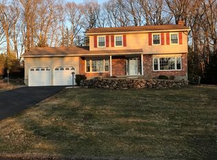 11 Sandra Dr, Branford, CT 06405