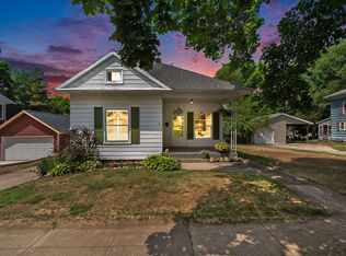 7 N Dayton St, Rockford, MI