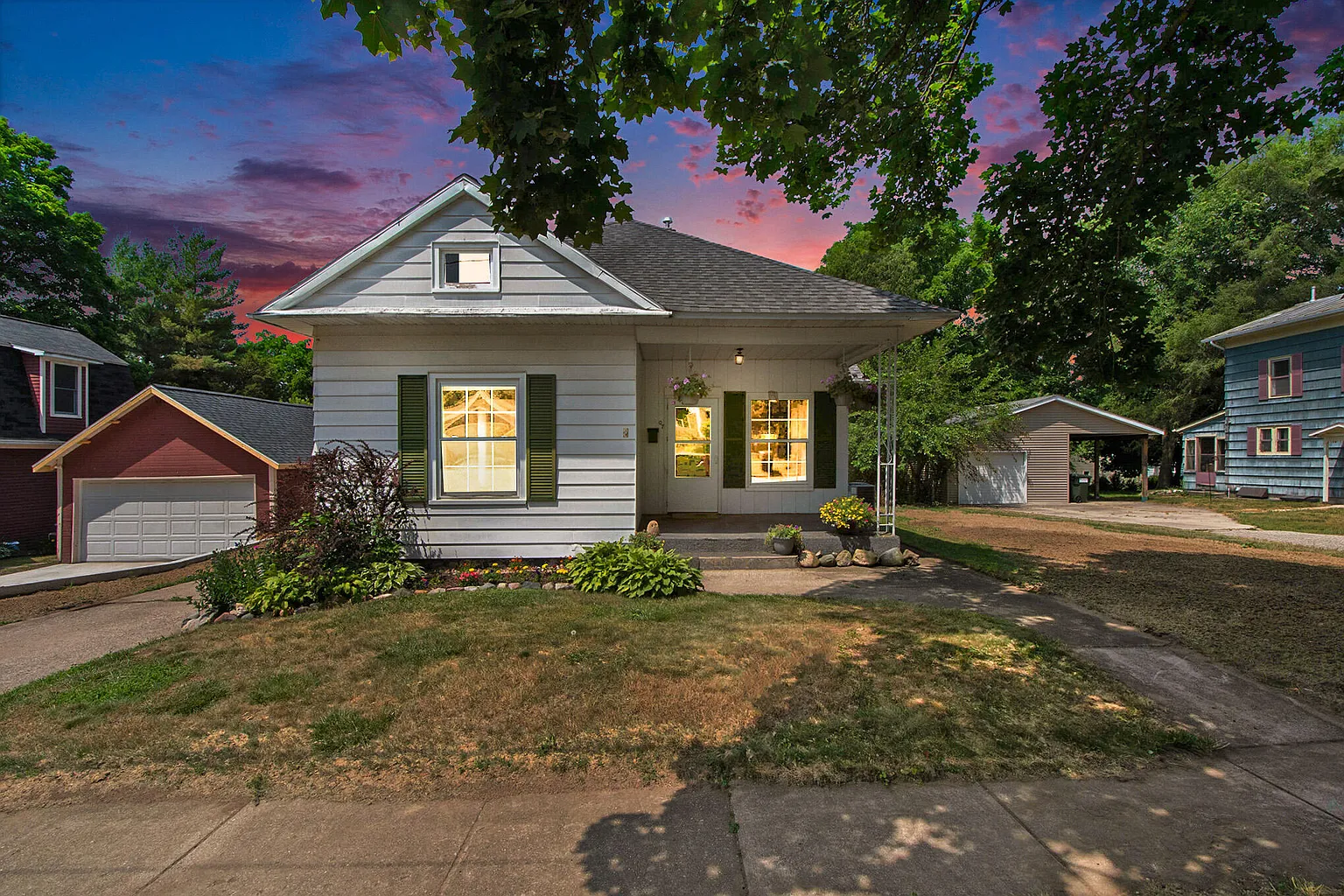 7 N Dayton St photo 1