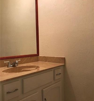 5th image of 1016 Saint Julien Dr APT 401