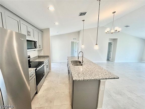 5th image of 2538 NW 24th Pl