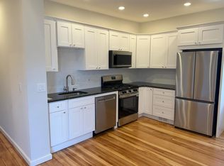 172 Putnam Ave #1, Cambridge, MA 02139