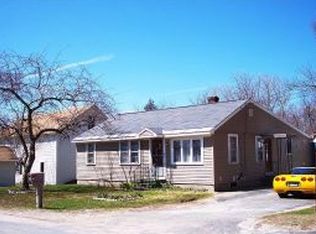 14 Dartmouth St, Claremont, NH 03743