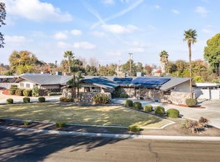 3044 W Iris Ave, Visalia, CA 93277